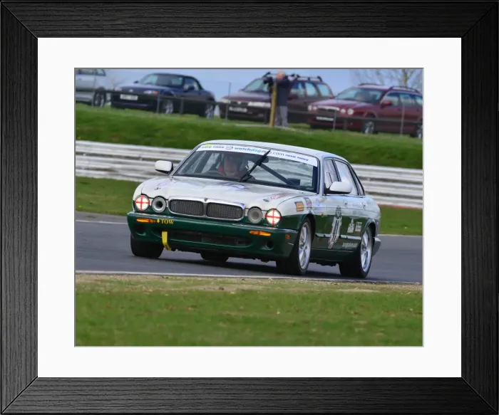 Framed Print : CJ6 7268 Bruce Cologne-Brookes, Jaguar X300 Framed Print : CJ6 7268 Bruce Cologne-Brookes, Jaguar X300