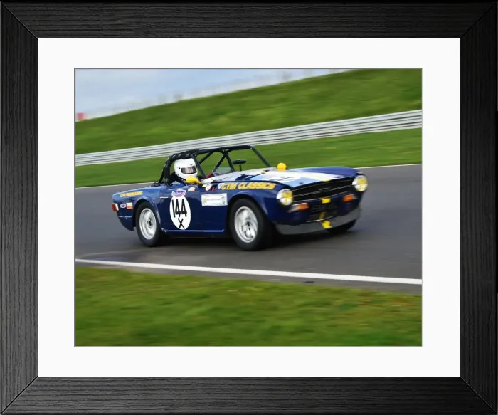 Framed Print : CM18 3125 Rob Roodhouse, Jeff Hooper, Triumph TR6