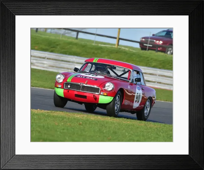 Framed Print : CM18 2961 Martin Whitlock, MG B Roadster Framed Print : CM18 2961 Martin Whitlock, MG B Roadster