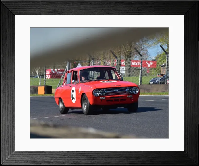 Framed Print : CM18 5630 Mark Bevington, Simon Hampton, Izusu Bellett Framed Print : CM18 5630 Mark Bevington, Simon Hampton, Izusu Bellett