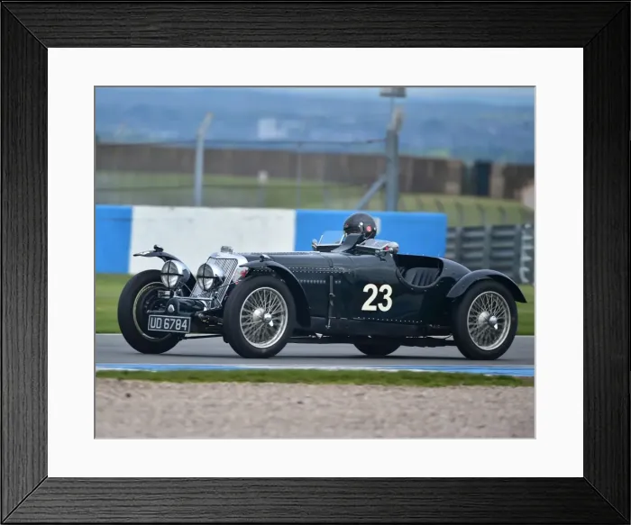Framed Print : CM18 8044 Richard Wilson, Squire Skimpy Short Framed Print : CM18 8044 Richard Wilson, Squire Skimpy Short