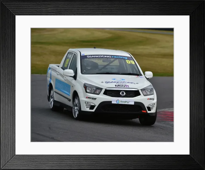 Framed Print : CM19 1778 Natalie Byrt, SsangYong Musso Framed Print : CM19 1778 Natalie Byrt, SsangYong Musso