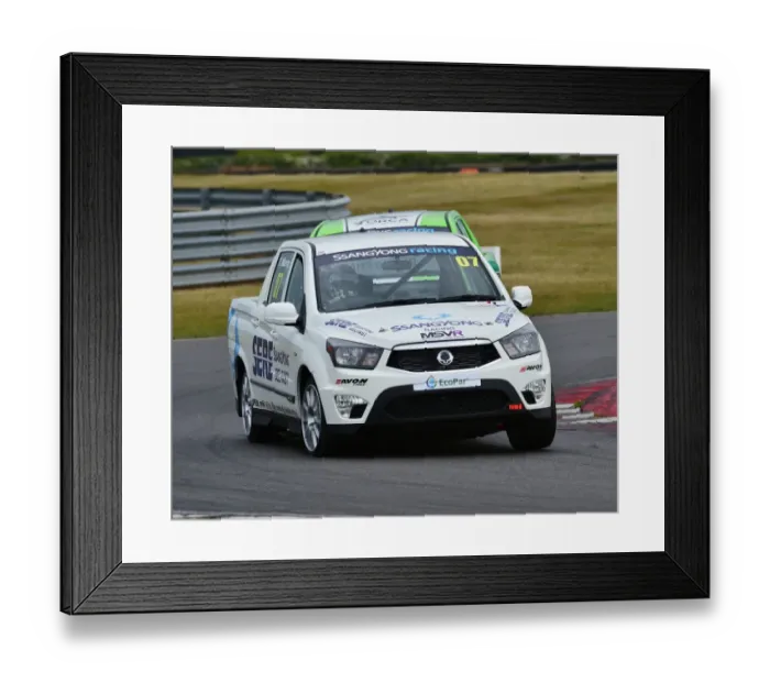 Framed Print : CM19 1807 Tony Murray, SsangYong Musso Framed Print : CM19 1807 Tony Murray, SsangYong Musso