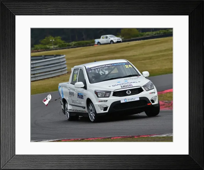 Framed Print : CM19 1783 Lewis Grant, SsangYong Musso Framed Print : CM19 1783 Lewis Grant, SsangYong Musso