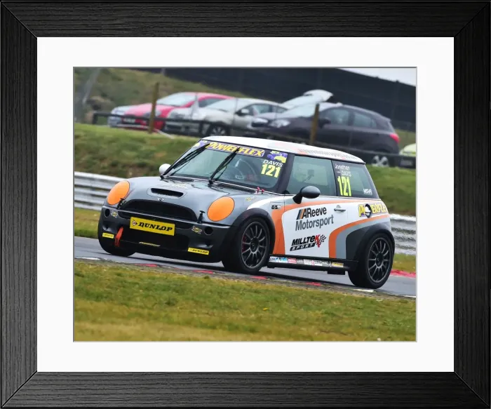 Framed Print : CM19 1304 Jonathan Davis, Mini Framed Print : CM19 1304 Jonathan Davis, Mini