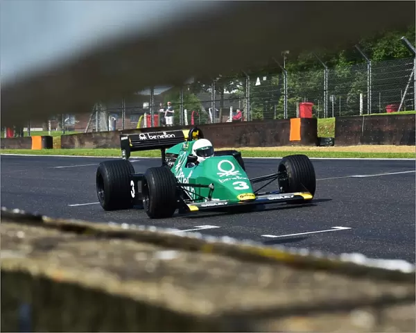 CM19 3931 Ian Simmonds, Tyrrell 012
