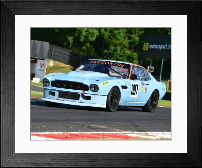 Framed Print : CM19 7767 Rikki Cann, Aston Martin V8 Framed Print : CM19 7767 Rikki Cann, Aston Martin V8