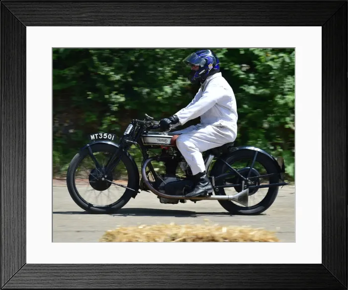 Framed Print : CM19 8205 Roger Bird, Norton, 490cc Framed Print : CM19 8205 Roger Bird, Norton, 490cc