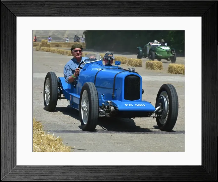 Framed Print : CM19 8110 Geoffrey Uren, Riley Cuthbert Special Framed Print : CM19 8110 Geoffrey Uren, Riley Cuthbert Special