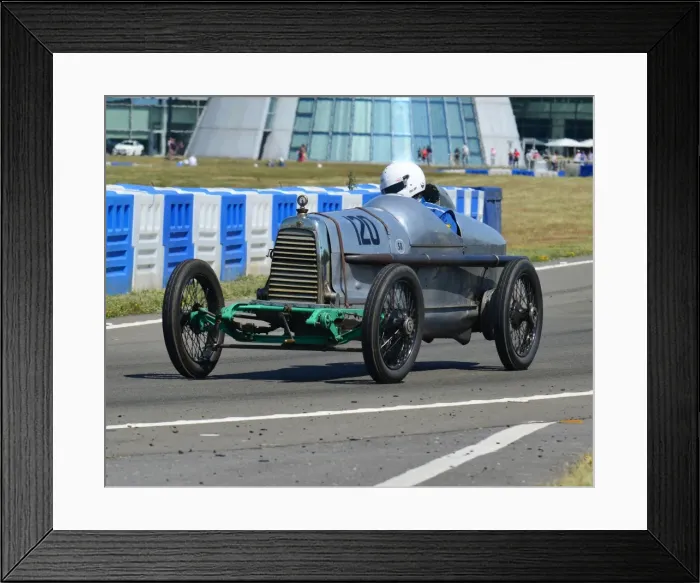 Framed Print : CJ6 8699 Colin Shaw, Aston Martin, Razor Blade Framed Print : CJ6 8699 Colin Shaw, Aston Martin, Razor Blade