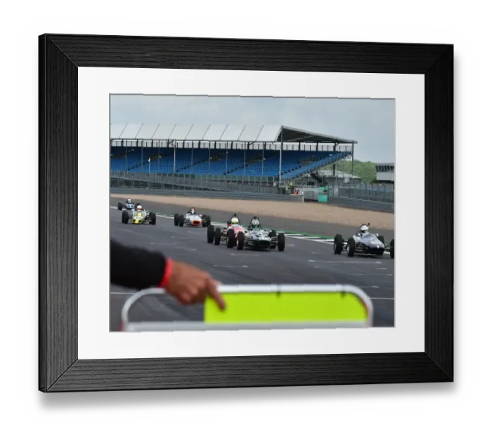 Framed Print : CM20 3857 Matthew Wrigley, Merlyn Mk11A-20 Framed Print : CM20 3857 Matthew Wrigley, Merlyn Mk11A-20