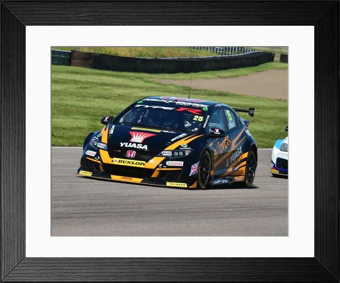 Framed Print : CM21 0178 Matt Neal, Honda Civic Type R Framed Print : CM21 0178 Matt Neal, Honda Civic Type R