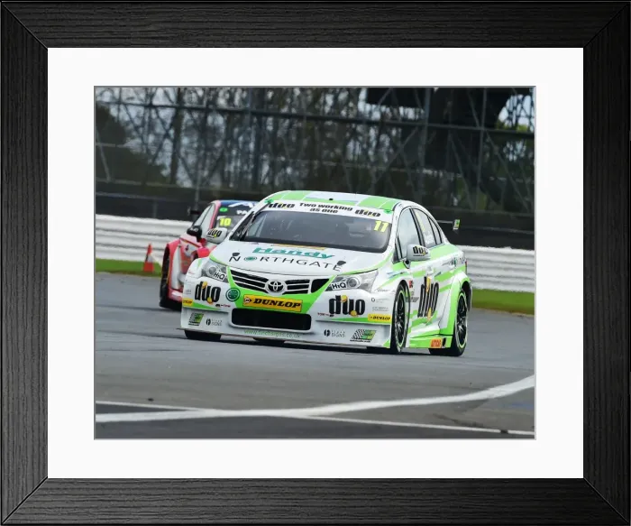 Framed Print : CM21 3104 Rob Austin, Toyota Avensis Framed Print : CM21 3104 Rob Austin, Toyota Avensis