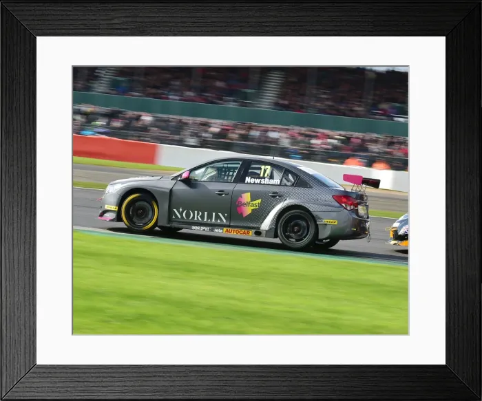 Framed Print : CM21 3954 Dave Newsham, Chevrolet Cruze Framed Print : CM21 3954 Dave Newsham, Chevrolet Cruze