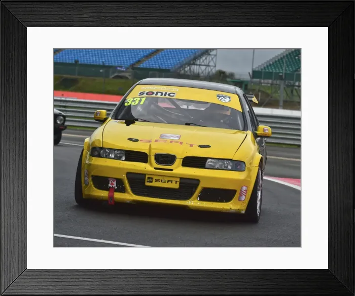 Framed Print : CM21 5613 Brad Kaylor, SEAT Leon Framed Print : CM21 5613 Brad Kaylor, SEAT Leon