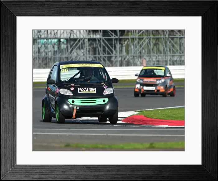 Framed Print : CM21 6195 Ian Weir, Smart ForTwo Framed Print : CM21 6195 Ian Weir, Smart ForTwo