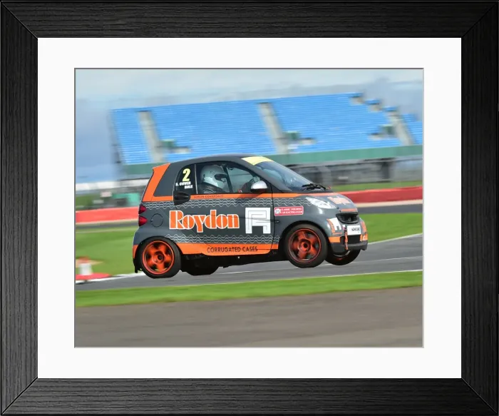 Framed Print : CM21 6089 Simon Coverdale, Smart ForTwo Framed Print : CM21 6089 Simon Coverdale, Smart ForTwo