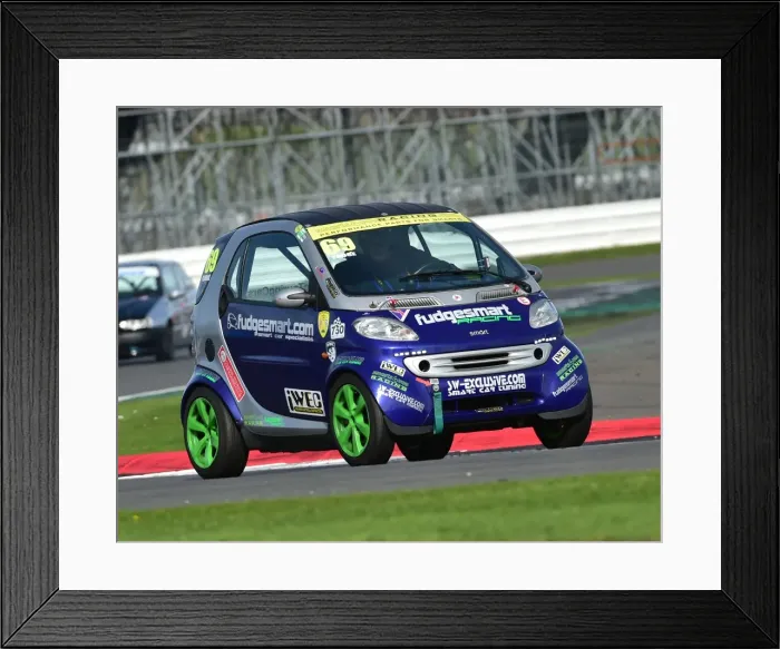 Framed Print : CM21 6292 Mark Bloomfield, Smart ForTwo