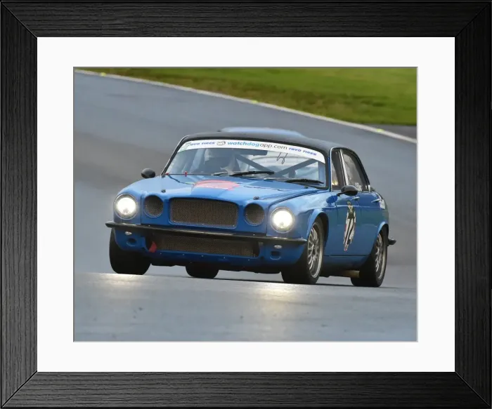 Framed Print : CM21 9119 Guy Connew, Jaguar XJ6 S2