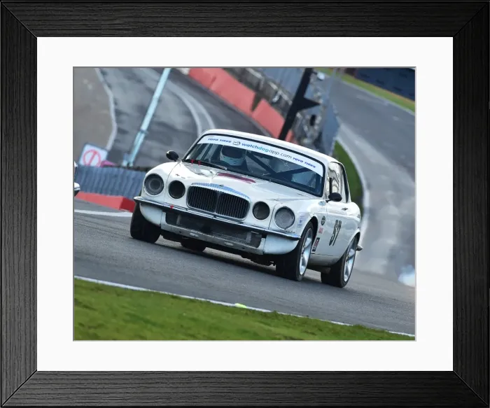 Framed Print : CM21 9429 David Bye, Jaguar XJ6 Coupe Framed Print : CM21 9429 David Bye, Jaguar XJ6 Coupe