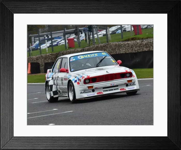Framed Print : CM22 0242 Martyn Scott, Paul Watson, BMW E30 Framed Print : CM22 0242 Martyn Scott, Paul Watson, BMW E30