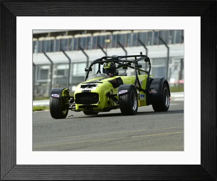 Framed Print : CM21 9286 Richard Carter, Caterham R300 Framed Print : CM21 9286 Richard Carter, Caterham R300