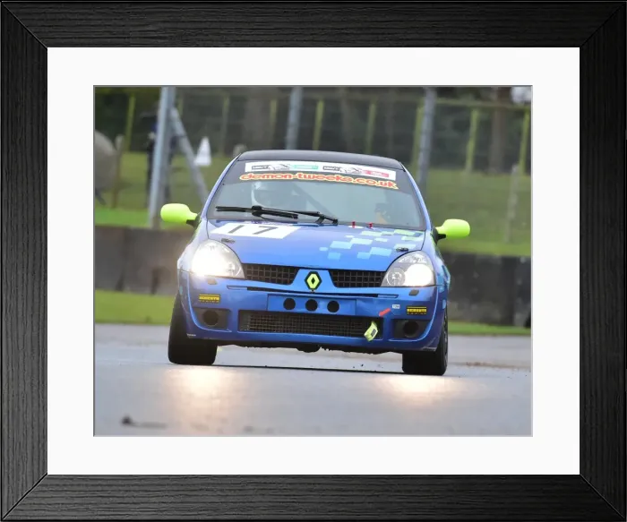 Framed Print : CM21 8921 Justin Holloway, William Holloway, Renault Clio 172 Framed Print : CM21 8921 Justin Holloway, William Holloway, Renault Clio 172
