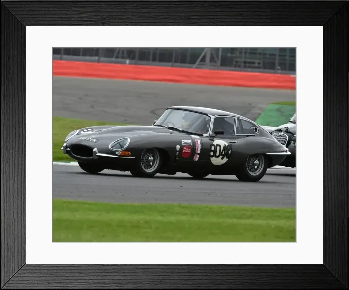 Framed Print : CM20 3619 Andrew Kirkaldy, Sandy Watson, Jaguar E-Type Framed Print : CM20 3619 Andrew Kirkaldy, Sandy Watson, Jaguar E-Type