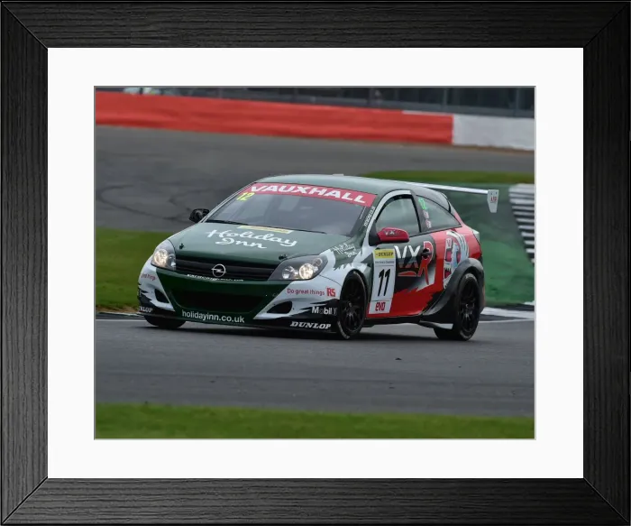 Framed Print : CM20 3540 Roger Stanford, Vauxhall Astra