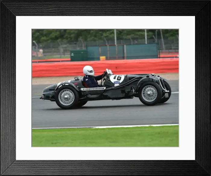 Framed Print : CM20 2764 Alan Middleton, Aston Martin Speed Red Dragon