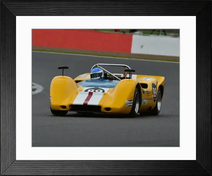 Framed Print : CM20 3286 Andrew Banks, Max Banks, McLaren M6B Framed Print : CM20 3286 Andrew Banks, Max Banks, McLaren M6B