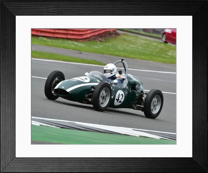 Framed Print : CM19 3116 Jeremy Deeley, Cooper T52 Framed Print : CM19 3116 Jeremy Deeley, Cooper T52