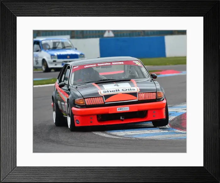 Framed Print : CM18 8441 Chris Williams, Charlie Williams, Rover SD1 Framed Print : CM18 8441 Chris Williams, Charlie Williams, Rover SD1