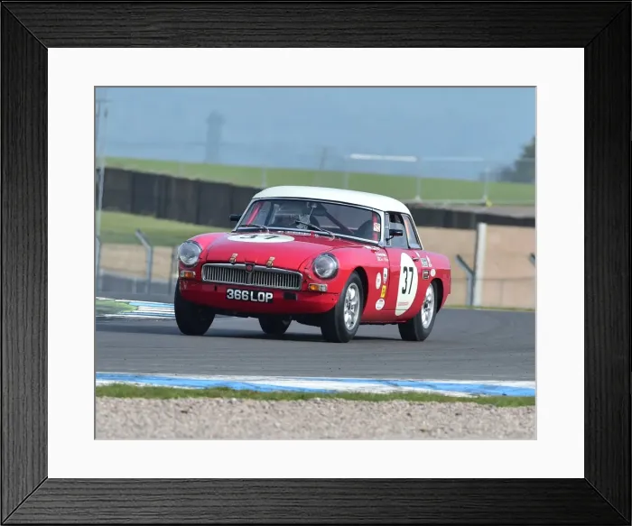 Framed Print : CM18 9565 Beverley Phillips, Chris Phillips, Olly Phillips, MG B Framed Print : CM18 9565 Beverley Phillips, Chris Phillips, Olly Phillips, MG B