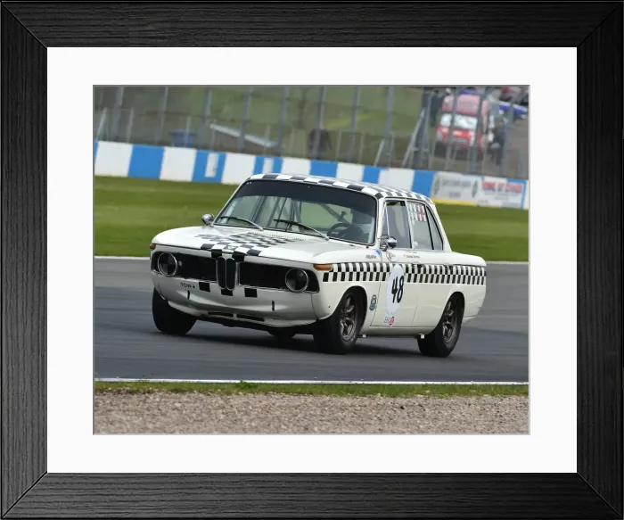Framed Print : CM19 0182 Amanda Stretton, Peter James, BMW 1800 Ti Framed Print : CM19 0182 Amanda Stretton, Peter James, BMW 1800 Ti