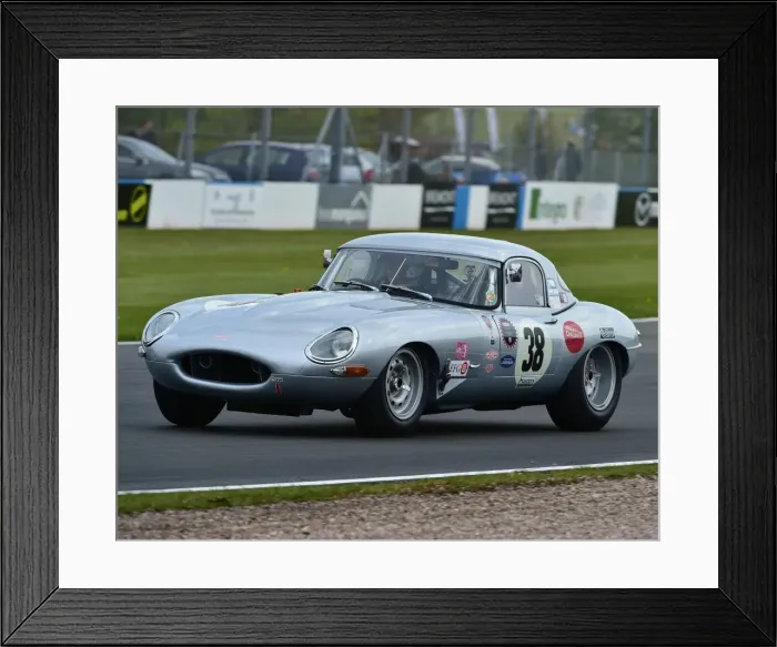 Framed Print : CM18 9881 Cliff Gray, Martin Brewer, Jaguar E-Type Framed Print : CM18 9881 Cliff Gray, Martin Brewer, Jaguar E-Type