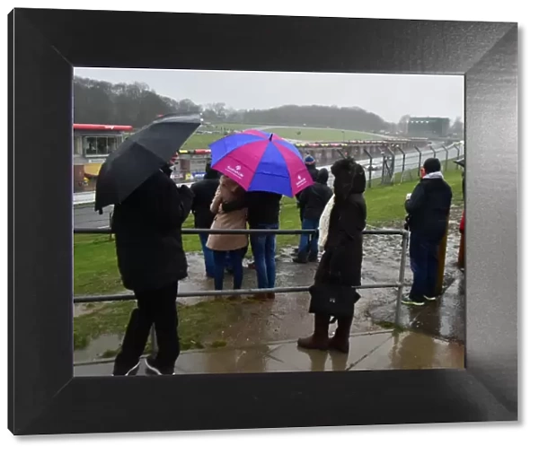 CM22 2798 A wet day at Brands Hatch