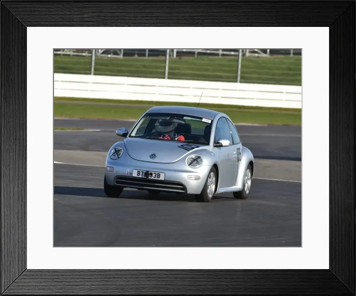 Framed Print : CM22 4007 James Hubbard, Volkswagen Beetle Framed Print : CM22 4007 James Hubbard, Volkswagen Beetle