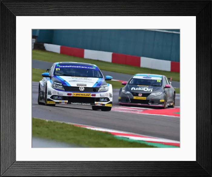 Framed Print : CM22 8645 Mike Bushell, Volkswagen CC Framed Print : CM22 8645 Mike Bushell, Volkswagen CC