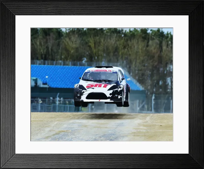 Framed Print : CM22 8151 Vasily Gryazin, RX2 Framed Print : CM22 8151 Vasily Gryazin, RX2