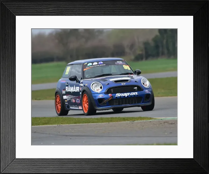 Framed Print : CM23 0608 Jamie Sturges, Ian Knight, BMW Mini Cooper S Framed Print : CM23 0608 Jamie Sturges, Ian Knight, BMW Mini Cooper S