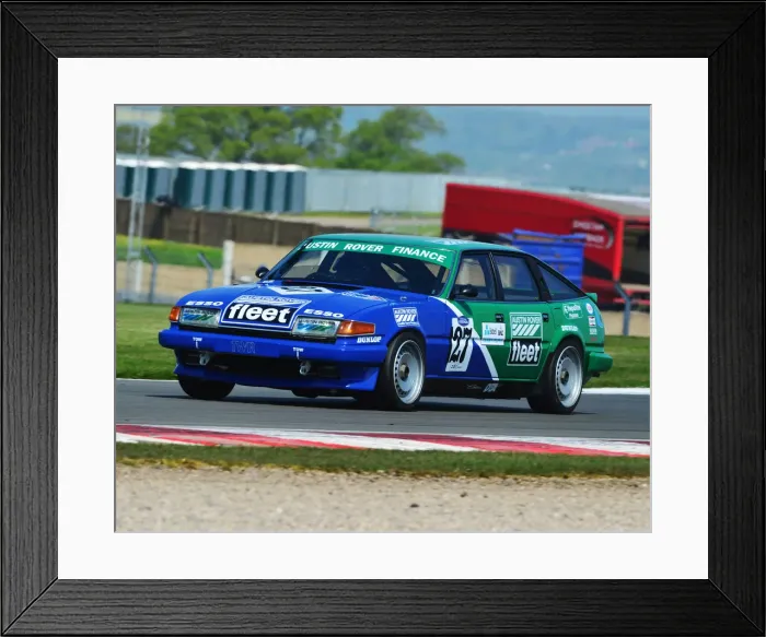 Framed Print : CJ7 2641 Andrew Strachan, James Hanson, Rover SD1 Framed Print : CJ7 2641 Andrew Strachan, James Hanson, Rover SD1