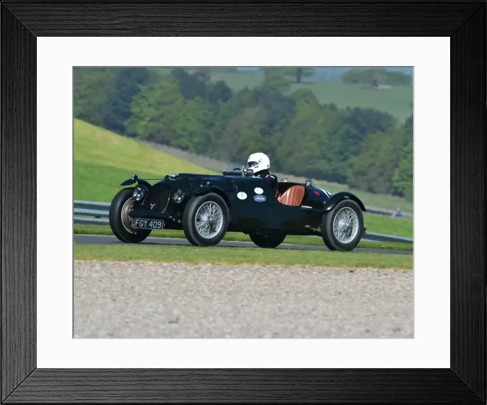 Framed Print : CM23 3476 Alan Middleton, Aston Martin Speed Red Dragon Framed Print : CM23 3476 Alan Middleton, Aston Martin Speed Red Dragon
