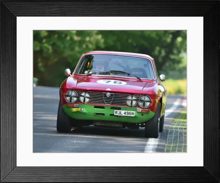 Framed Print : CM23 4450 David Erwin, Alfa Romeo 2000 GTV