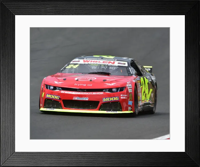 Framed Print : CM23 9894 Anthony Kumpen, Chevrolet SS Framed Print : CM23 9894 Anthony Kumpen, Chevrolet SS