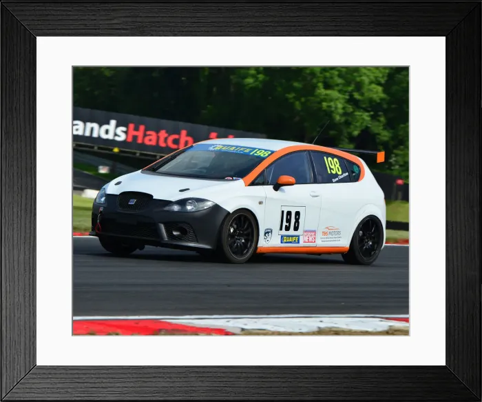 Framed Print : CJ7 3631 Dave Charlton, SEAT Leon Framed Print : CJ7 3631 Dave Charlton, SEAT Leon