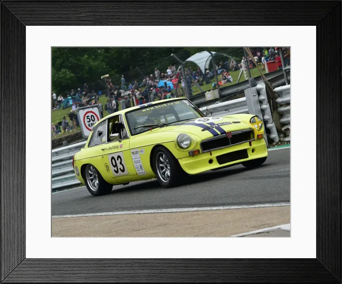 Framed Print : CM23 9410 Russell McCarthy, MGB GT V8 Framed Print : CM23 9410 Russell McCarthy, MGB GT V8