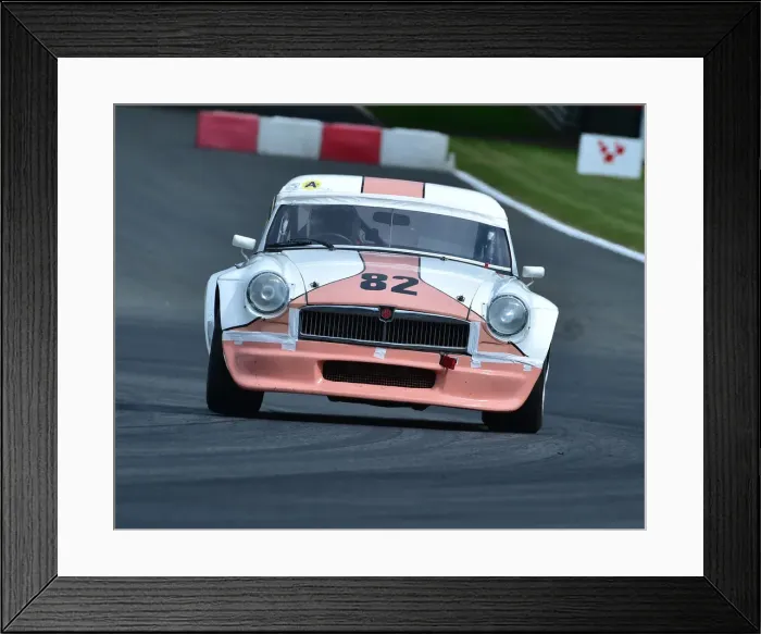 Framed Print : CM24 0176 Andrew Riley, MGB V8 Framed Print : CM24 0176 Andrew Riley, MGB V8