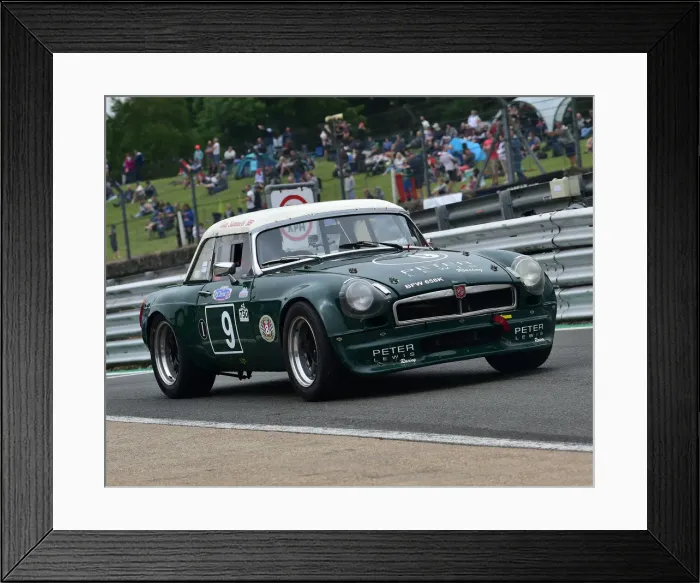 Framed Print : CM23 9389 Guy Samuels, MGB GT V8