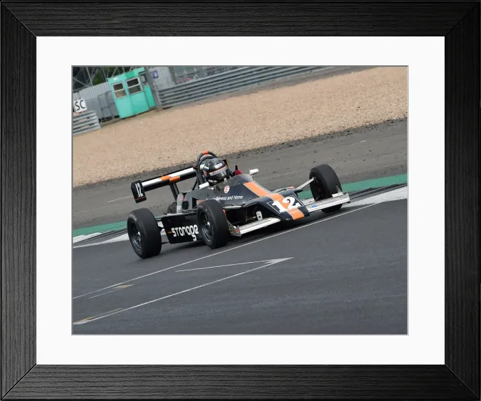 Framed Print : CM24 0674 Drew Cameron, Van Diemen RF83 Framed Print : CM24 0674 Drew Cameron, Van Diemen RF83